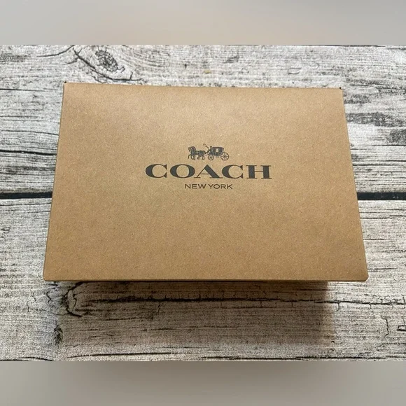 NWT! Coach authentic leather zip wallet with C golden rhinestones + Gift wrap! - Picture 12 of 15